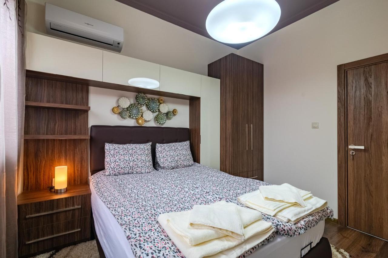 Cosy Luxury Flat In The Centrum- 90Sqm - 3 Rooms. Варна Екстер'єр фото
