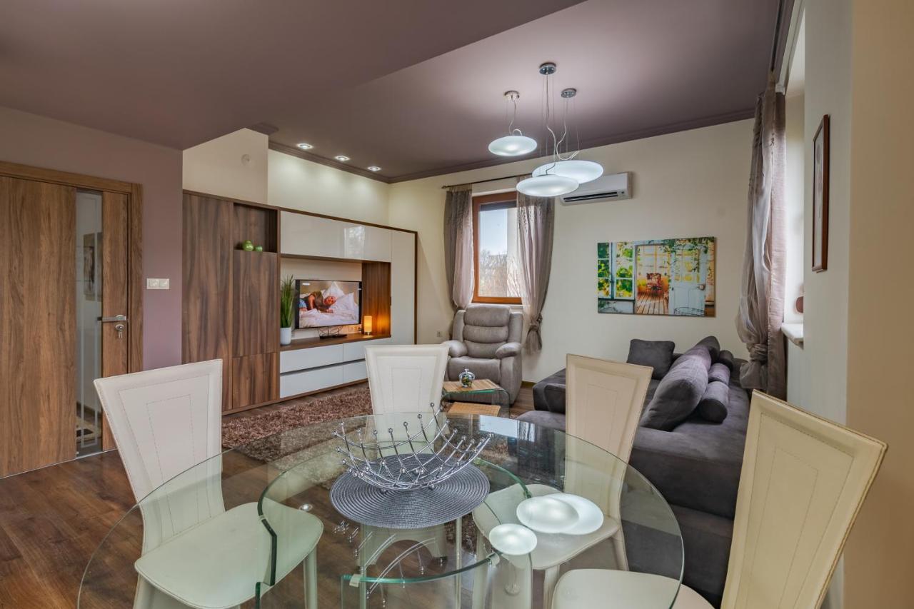 Cosy Luxury Flat In The Centrum- 90Sqm - 3 Rooms. Варна Екстер'єр фото