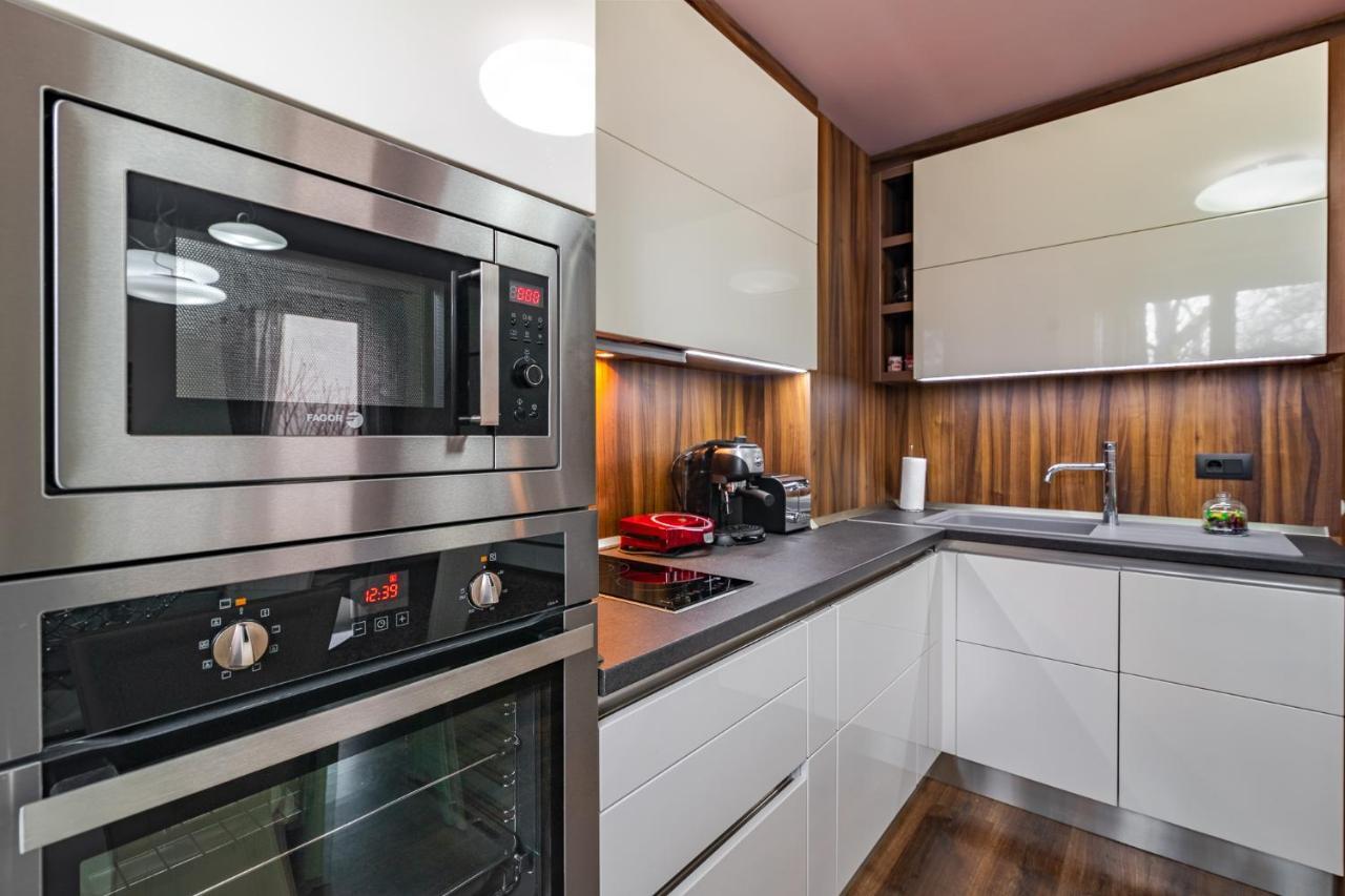 Cosy Luxury Flat In The Centrum- 90Sqm - 3 Rooms. Варна Екстер'єр фото